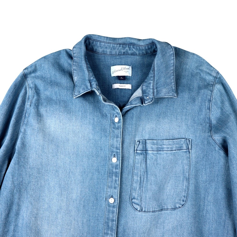 Universal Thread Womens XL Blue Denim Button Down Shirt Classic Fit Long Sleeve - Picture 3 of 8